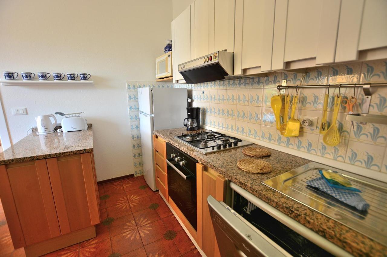 Apartment Joan Miro With Pool Бардолино Экстерьер фото